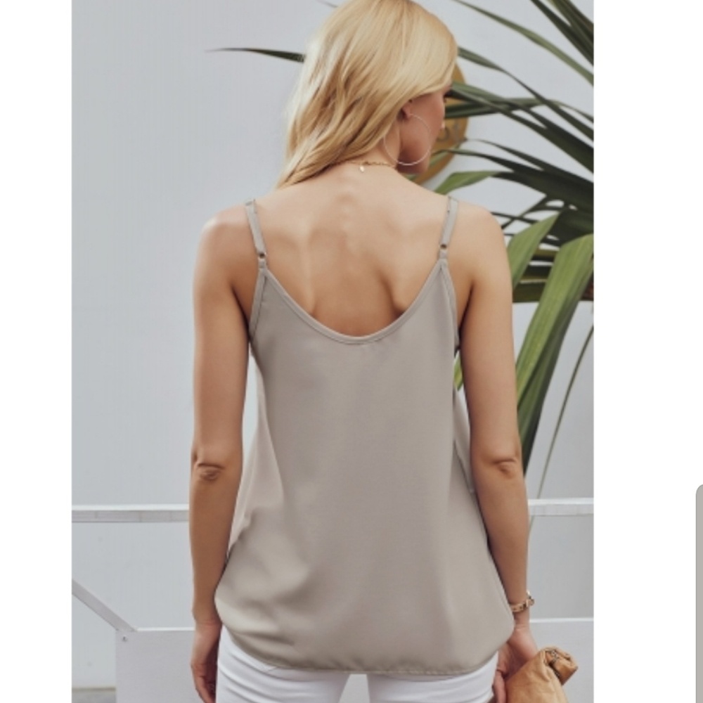 Nude buttoned spaghetti strap tank - Picture 3 of 7